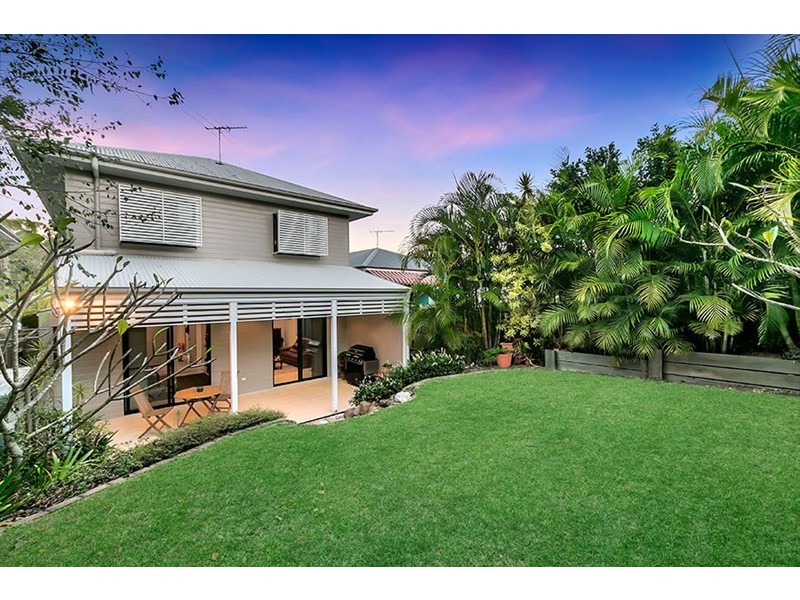 18 Weatherhead Avenue, Ashgrove QLD 4060