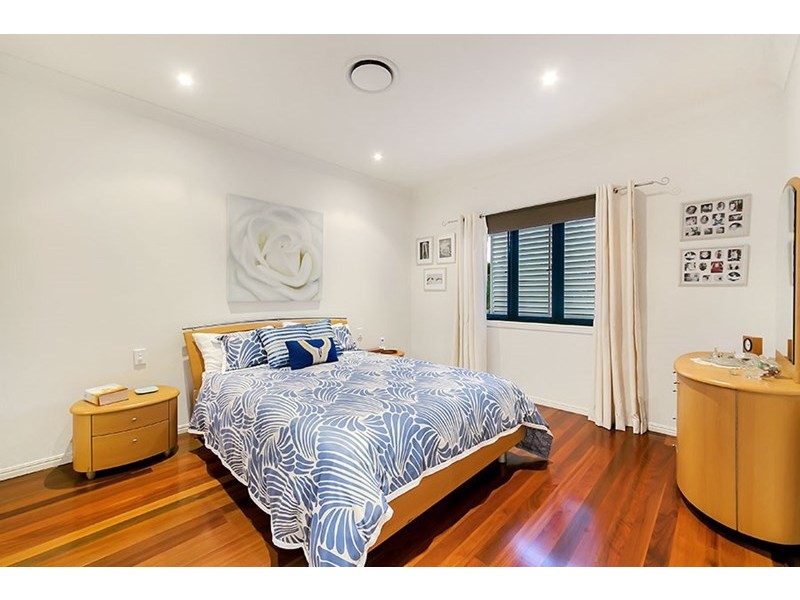 18 Weatherhead Avenue, Ashgrove QLD 4060