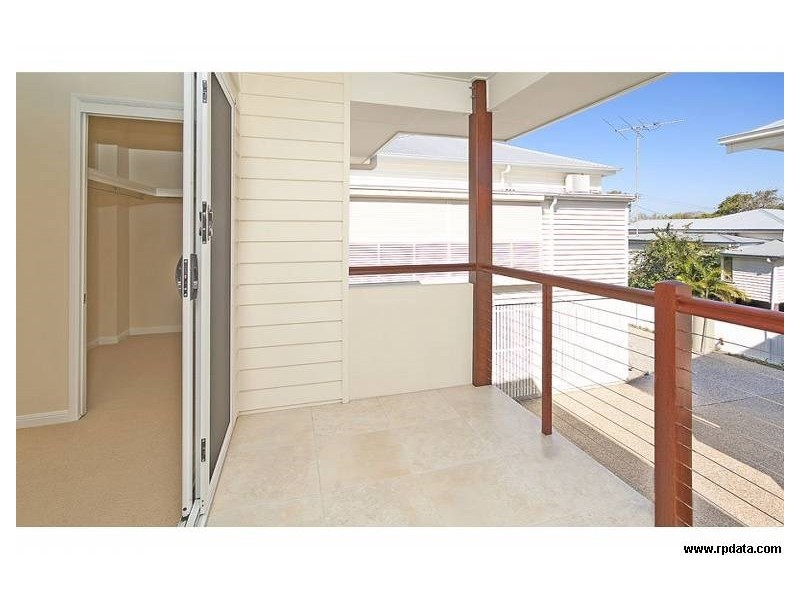 68A Winchester Street, Hamilton QLD 4007