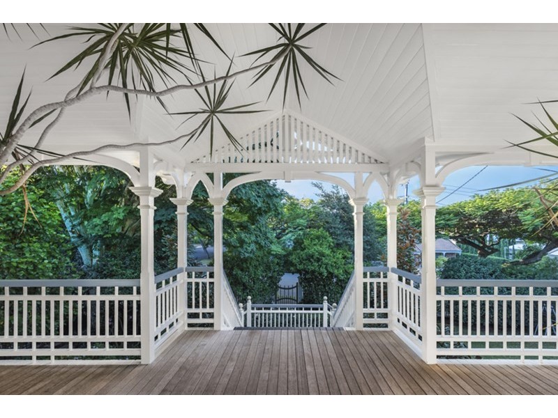 17 Beatrice Terrace, Ascot QLD 4007