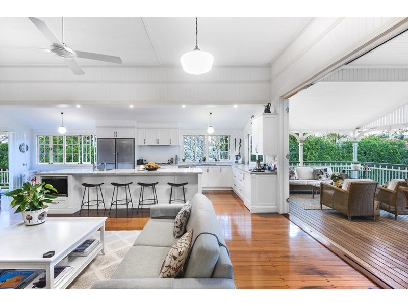 17 Beatrice Terrace, Ascot QLD 4007