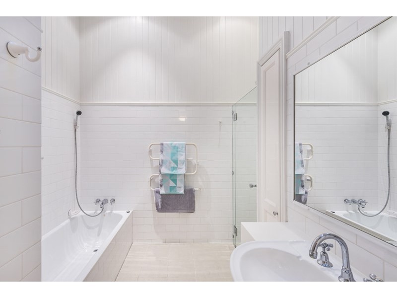 17 Beatrice Terrace, Ascot QLD 4007