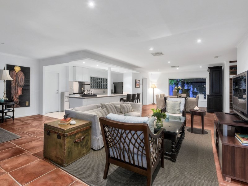 63 Laidlaw Parade, East Brisbane QLD 4169