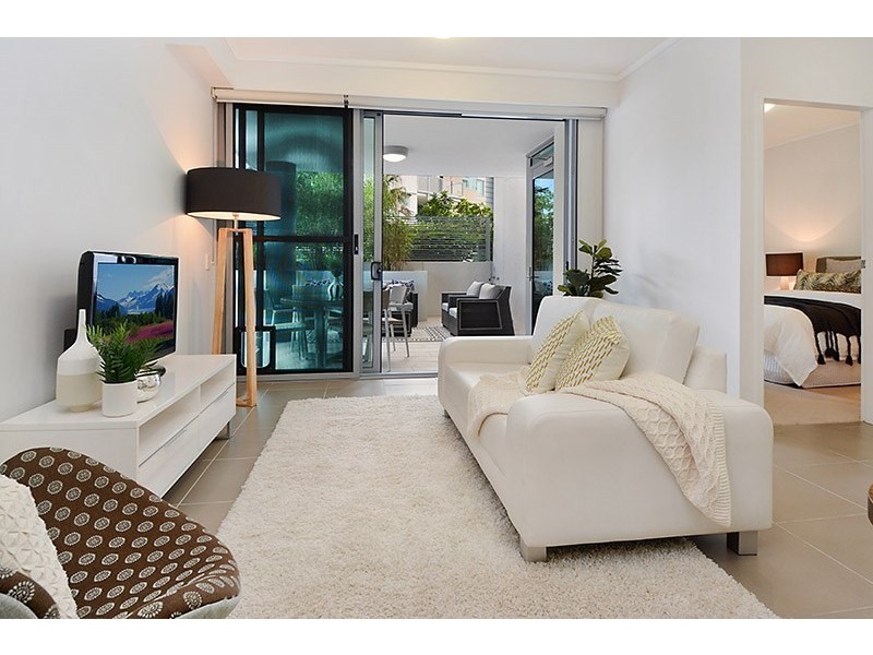 2102/118 Parkside Circuit, Hamilton QLD 4007