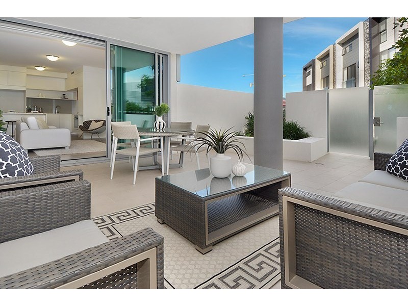 2102/118 Parkside Circuit, Hamilton QLD 4007