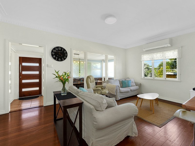 28 Dunedoo Street, Stafford QLD 4053