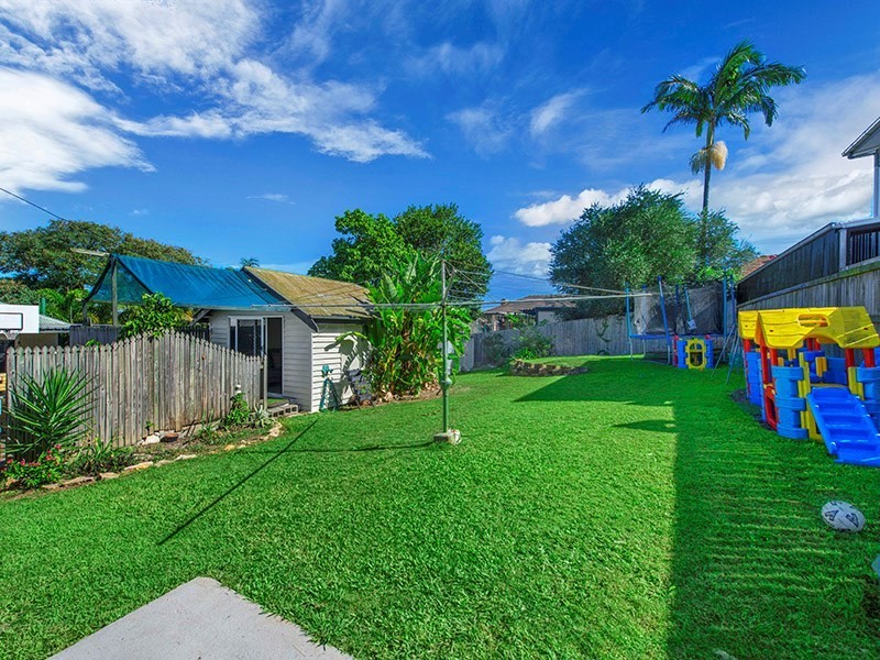 28 Dunedoo Street, Stafford QLD 4053