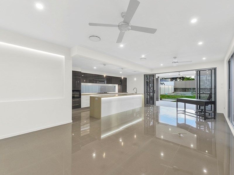 15 Bulli Street, Hendra QLD 4011