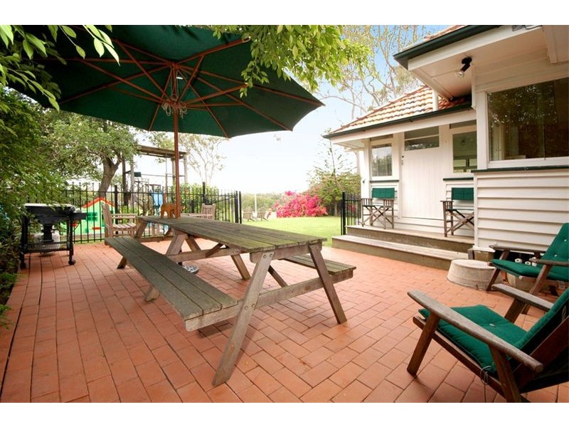 68 Eighth Avenue, Kedron QLD 4031