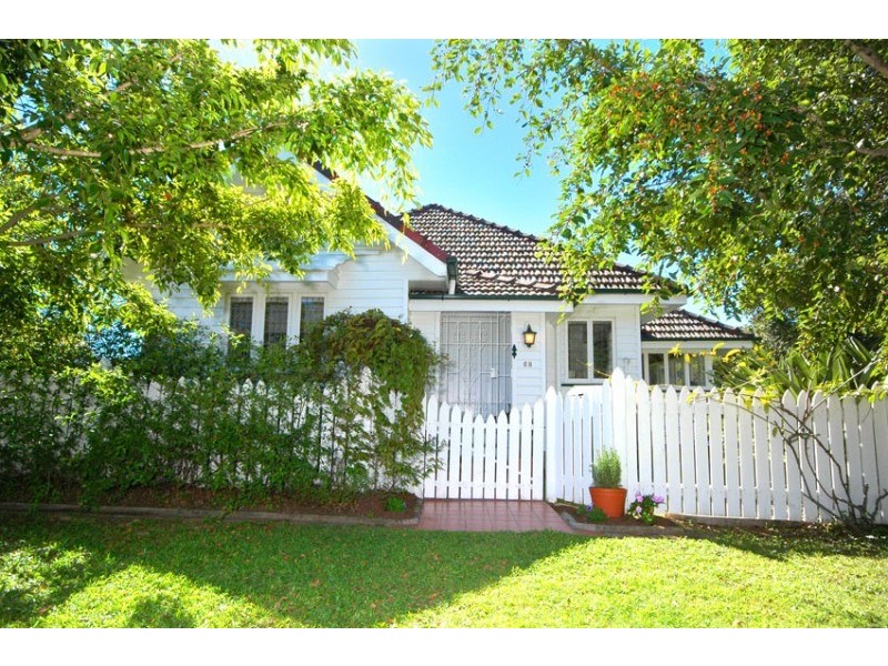 68 Eighth Avenue, Kedron QLD 4031