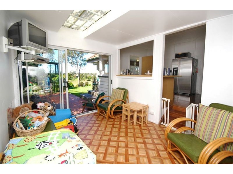 68 Eighth Avenue, Kedron QLD 4031