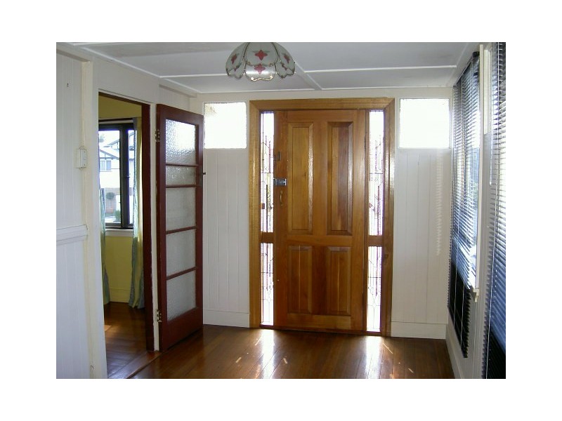 4 Harding Street, Hendra QLD 4011