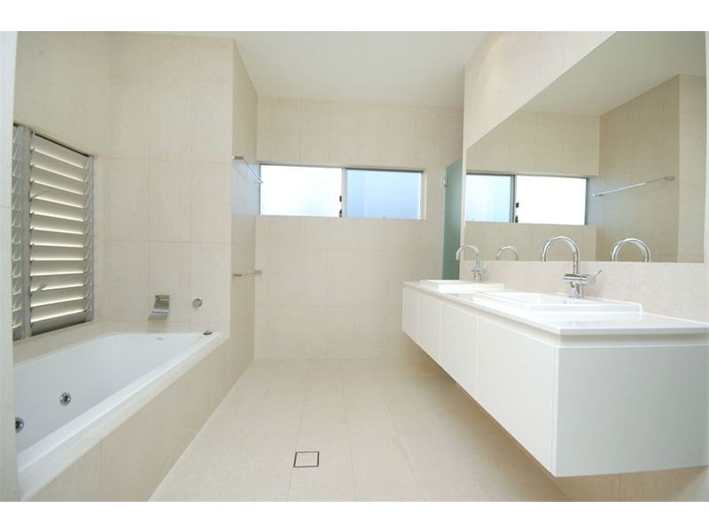 29 Rous Street, Hendra QLD 4011