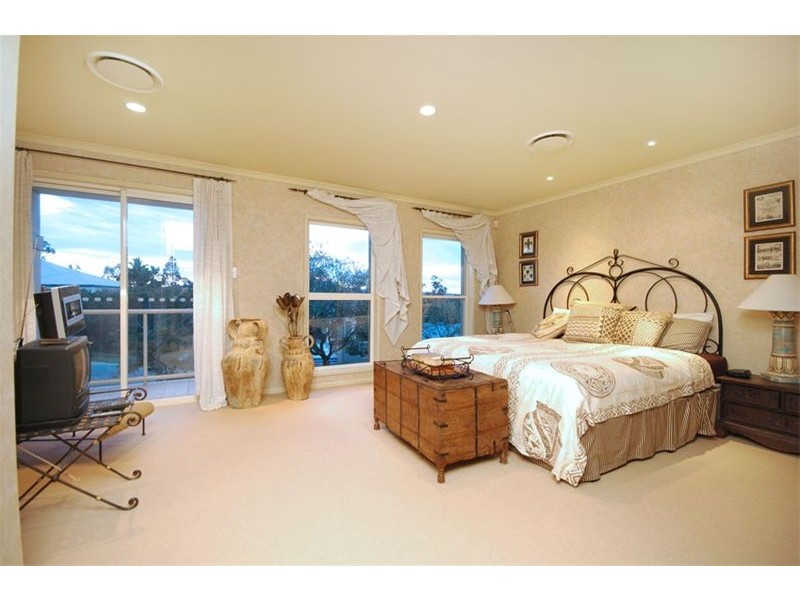 28 Kurrajong Place, Bridgeman Downs QLD 4035