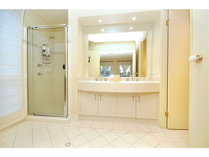 28 Kurrajong Place, Bridgeman Downs QLD 4035