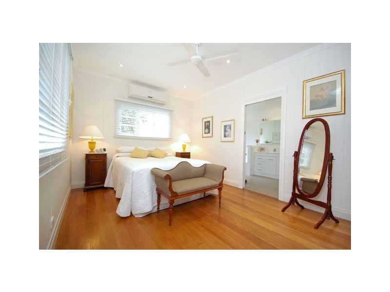 33 Royal Terrace, Hamilton QLD 4007