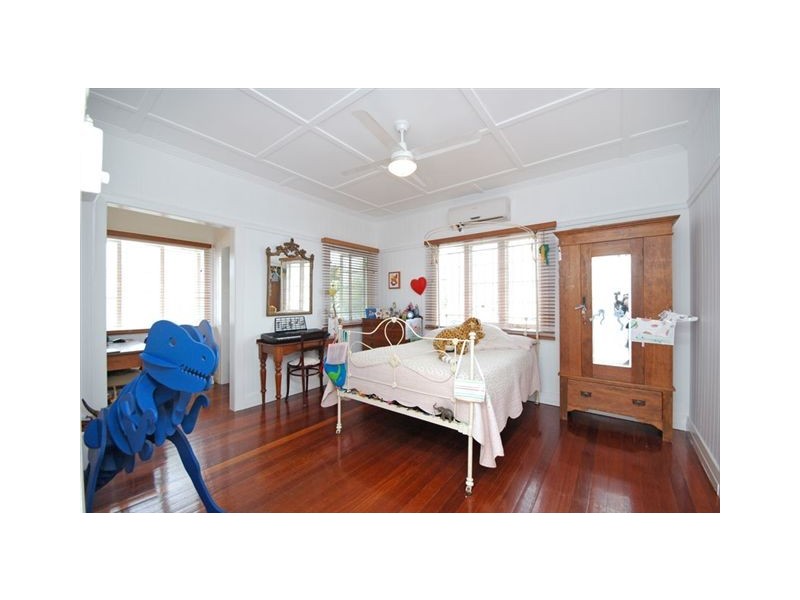 33 Royal Terrace, Hamilton QLD 4007