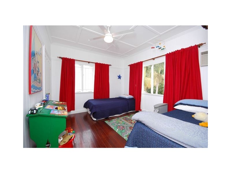 33 Royal Terrace, Hamilton QLD 4007