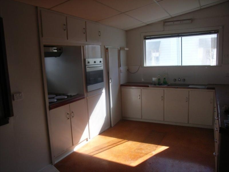 26 Winchester Street, Hamilton QLD 4007