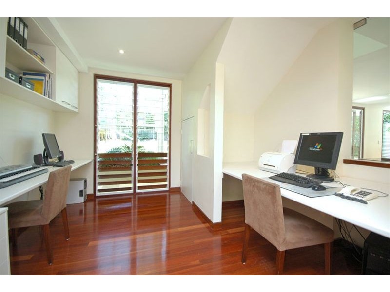 4 Marie Street, Hendra QLD 4011