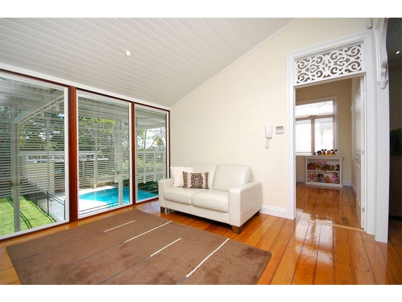 4 Marie Street, Hendra QLD 4011