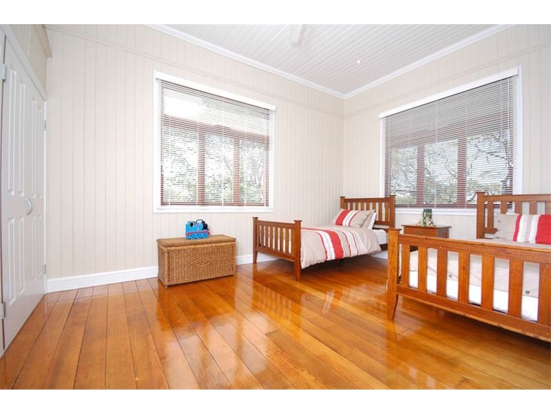 4 Marie Street, Hendra QLD 4011