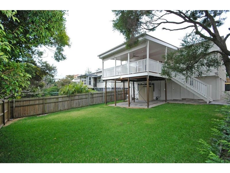 14 Camden Street, Albion QLD 4010