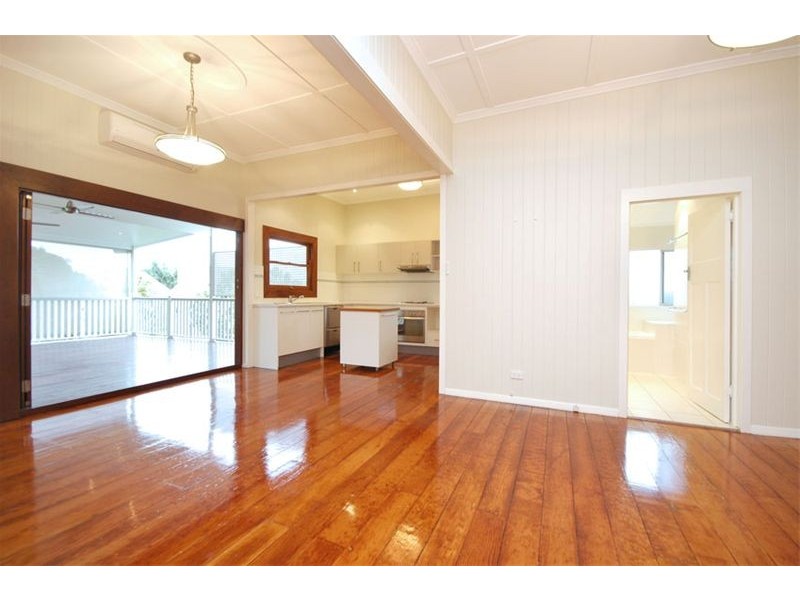 14 Camden Street, Albion QLD 4010