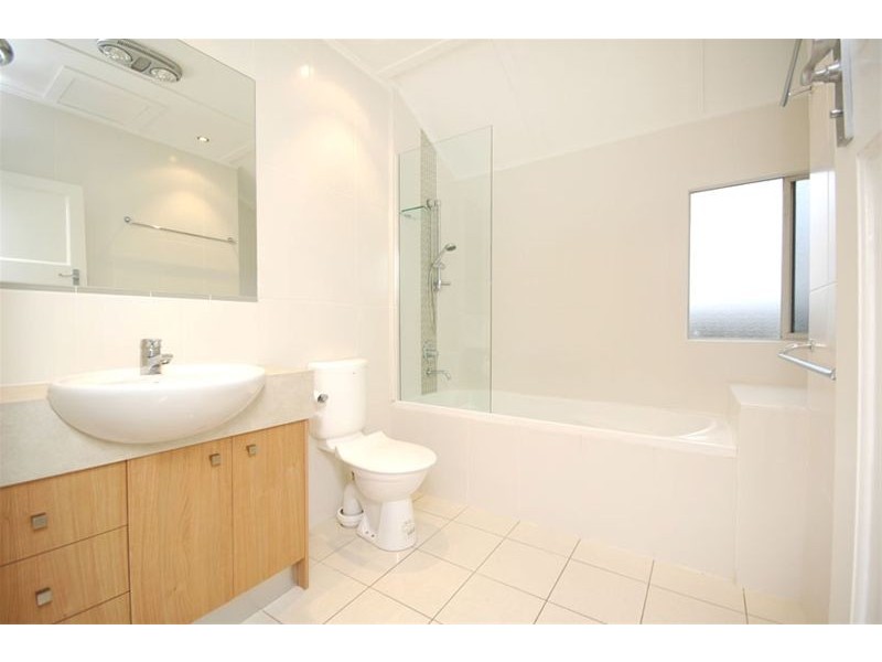 14 Camden Street, Albion QLD 4010