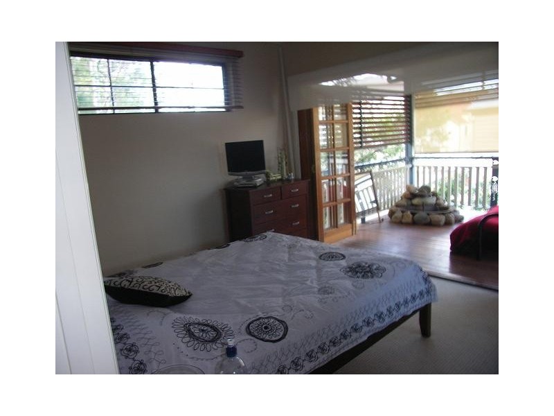 26 Rosina Street, Kangaroo Point QLD 4169