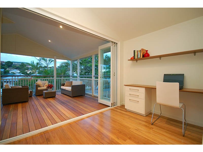 77 Barlow Street, Clayfield QLD 4011