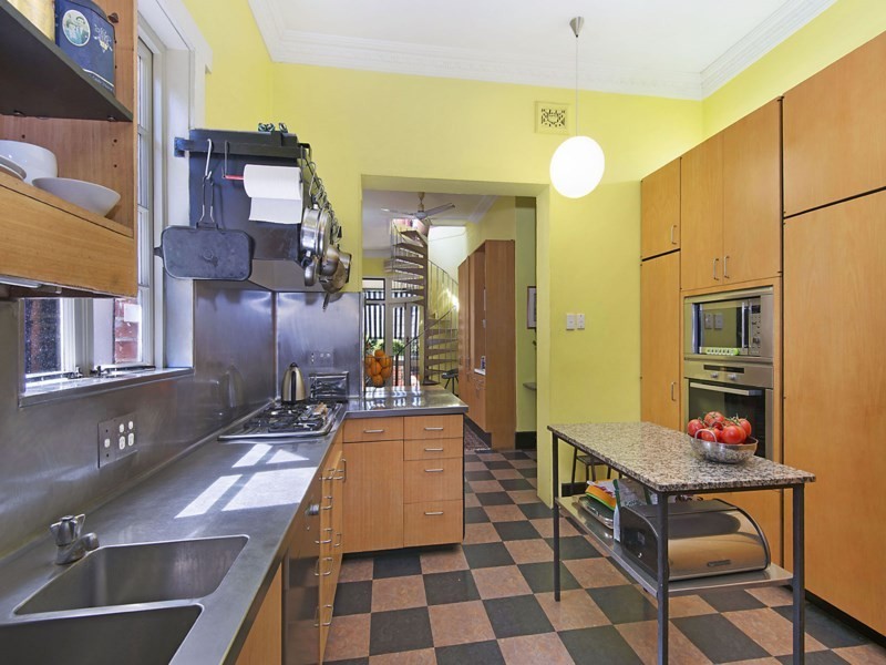 4 Sutherland Avenue, Ascot QLD 4007