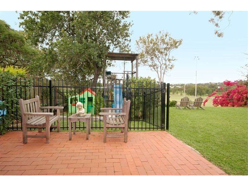 68 Eighth Avenue, Kedron QLD 4031