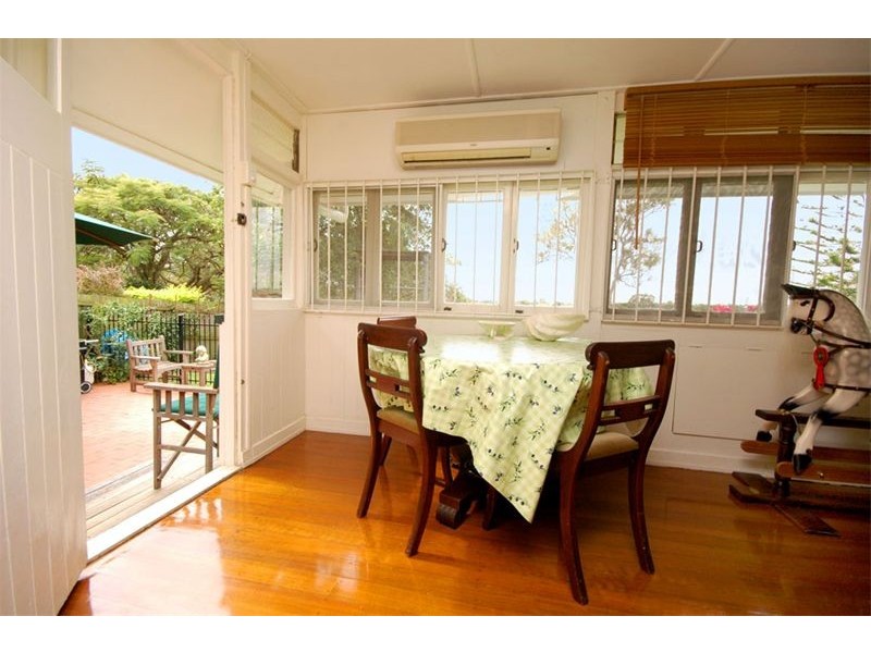 68 Eighth Avenue, Kedron QLD 4031