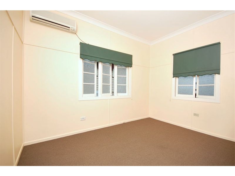 54 Day Road, Northgate QLD 4013