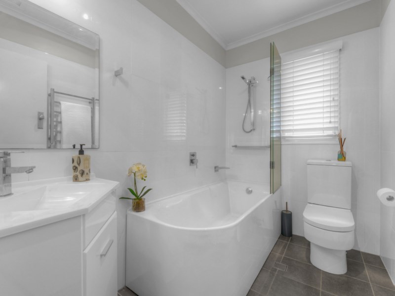 106 Reeve Street, Clayfield QLD 4011