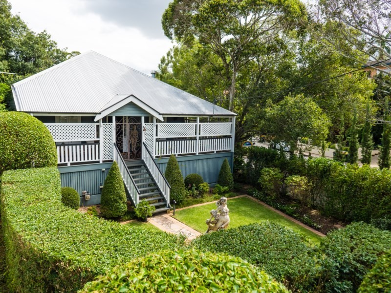 70 Hipwood Road, Hamilton QLD 4007