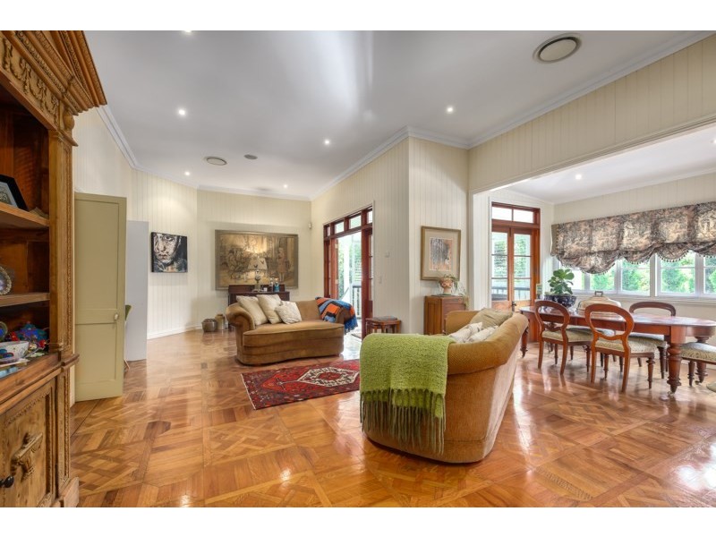 70 Hipwood Road, Hamilton QLD 4007