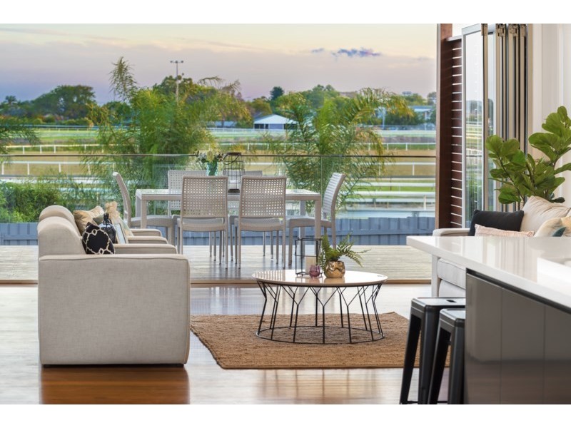 97 Raceview Avenue, Hendra QLD 4011