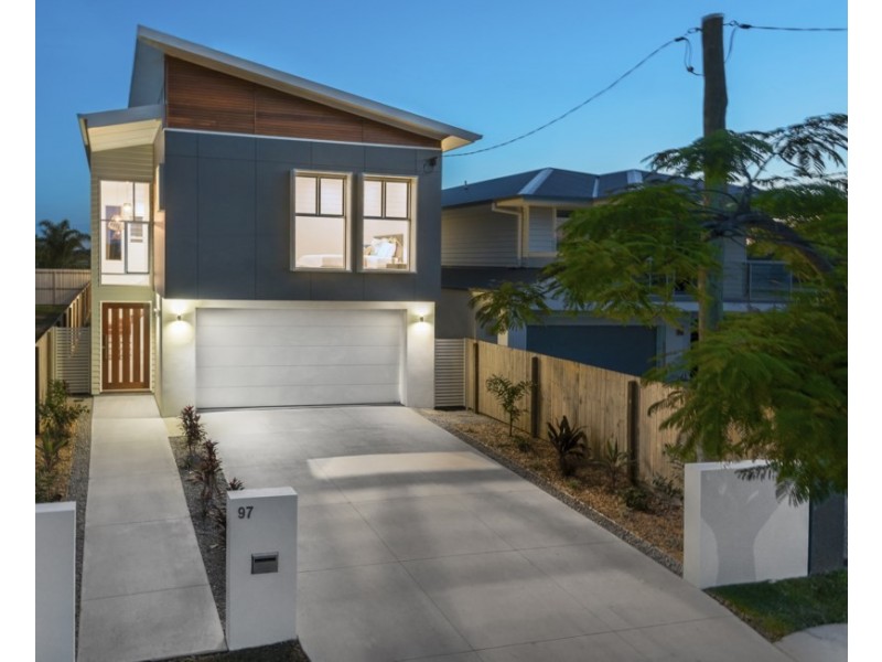 97 Raceview Avenue, Hendra QLD 4011