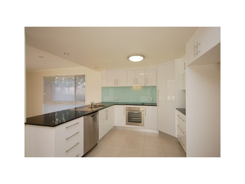 6 Watcombe Street, Wavell Heights QLD 4012