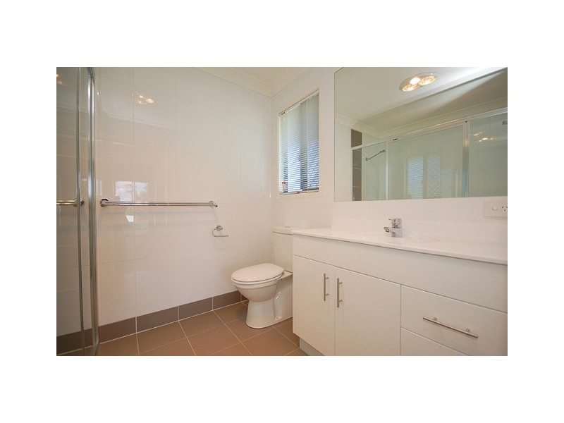 6 Watcombe Street, Wavell Heights QLD 4012