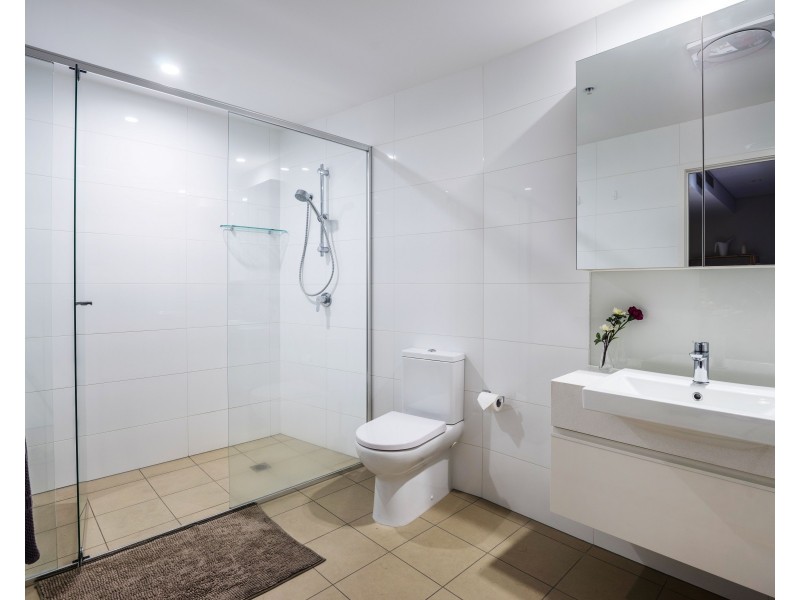 20210/37D Harbour Road, Hamilton QLD 4007