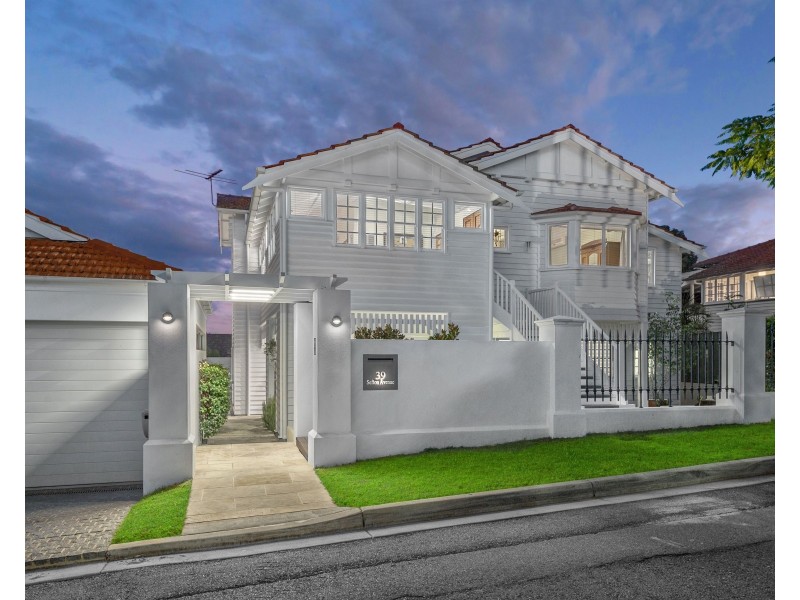 39 Sefton Avenue, Clayfield QLD 4011