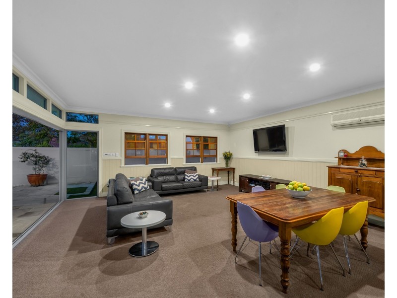 39 Sefton Avenue, Clayfield QLD 4011