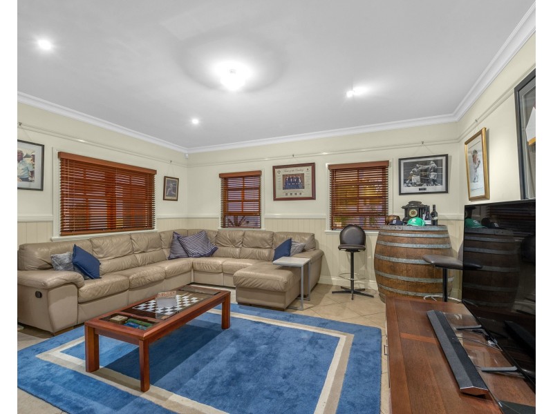 39 Sefton Avenue, Clayfield QLD 4011