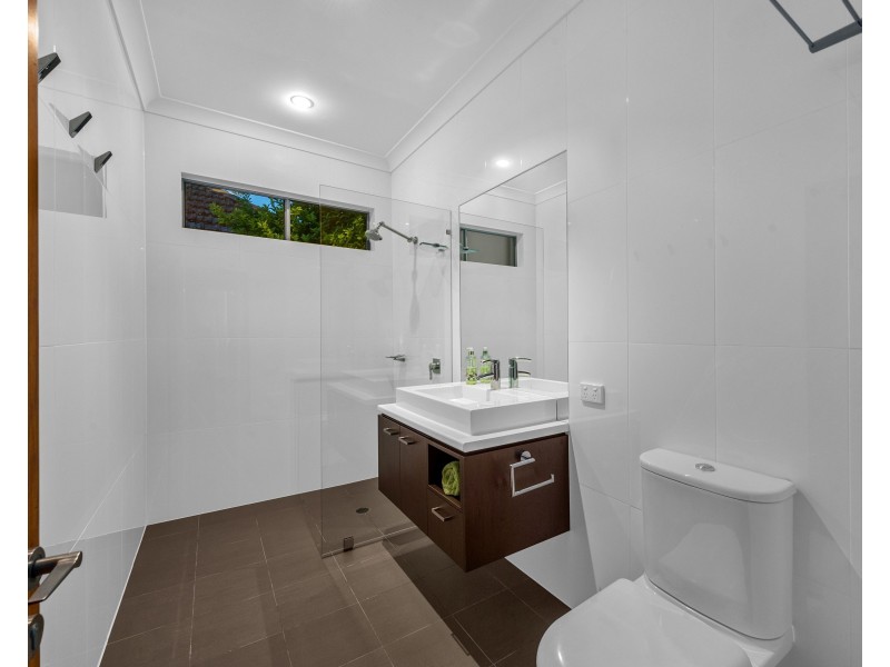 39 Sefton Avenue, Clayfield QLD 4011