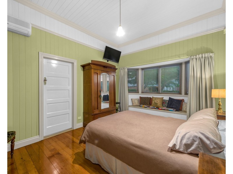 39 Sefton Avenue, Clayfield QLD 4011