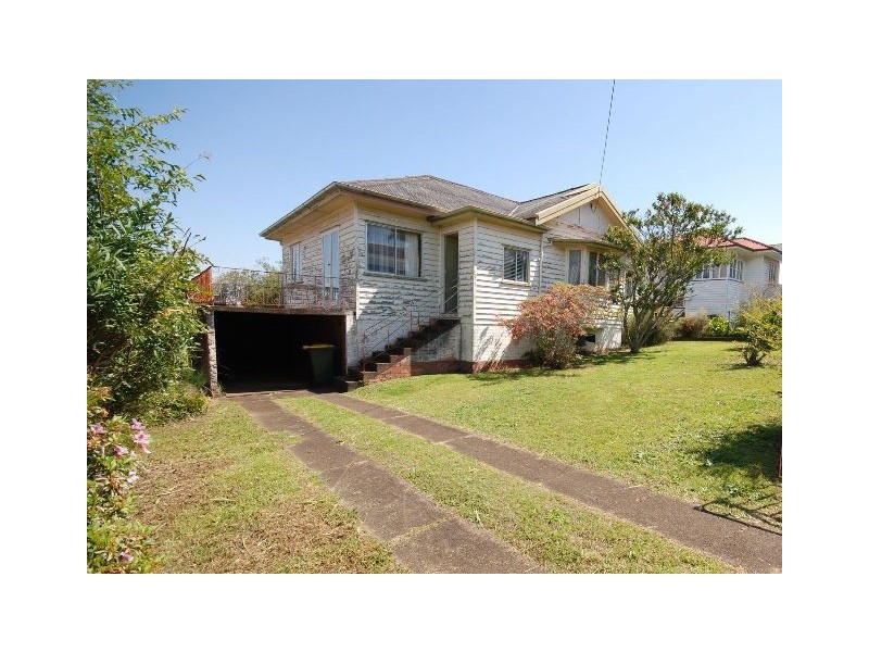 12 Warraba Street, Wavell Heights QLD 4012