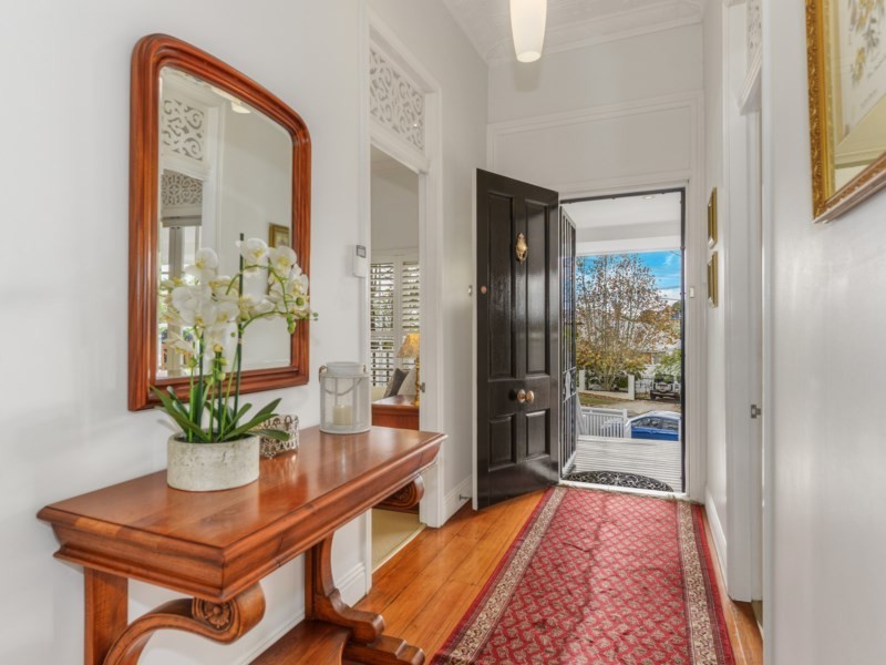 15 Barlow Street, Clayfield QLD 4011